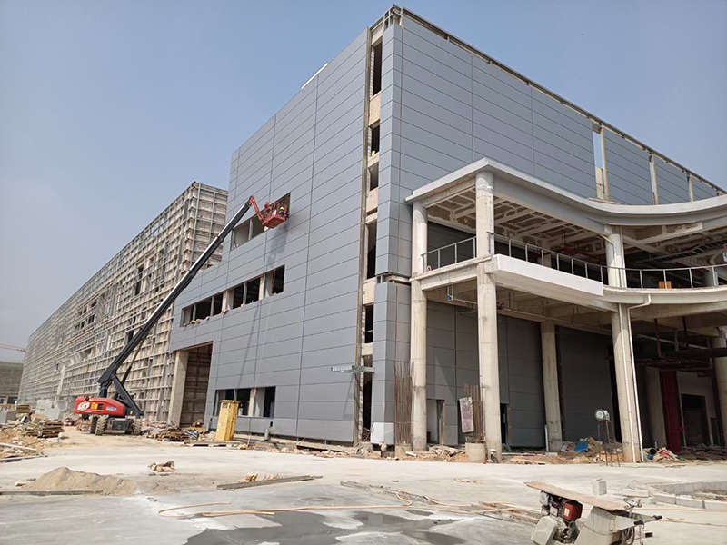 新型廠房使用聚氨酯材料建造有什么好處？
